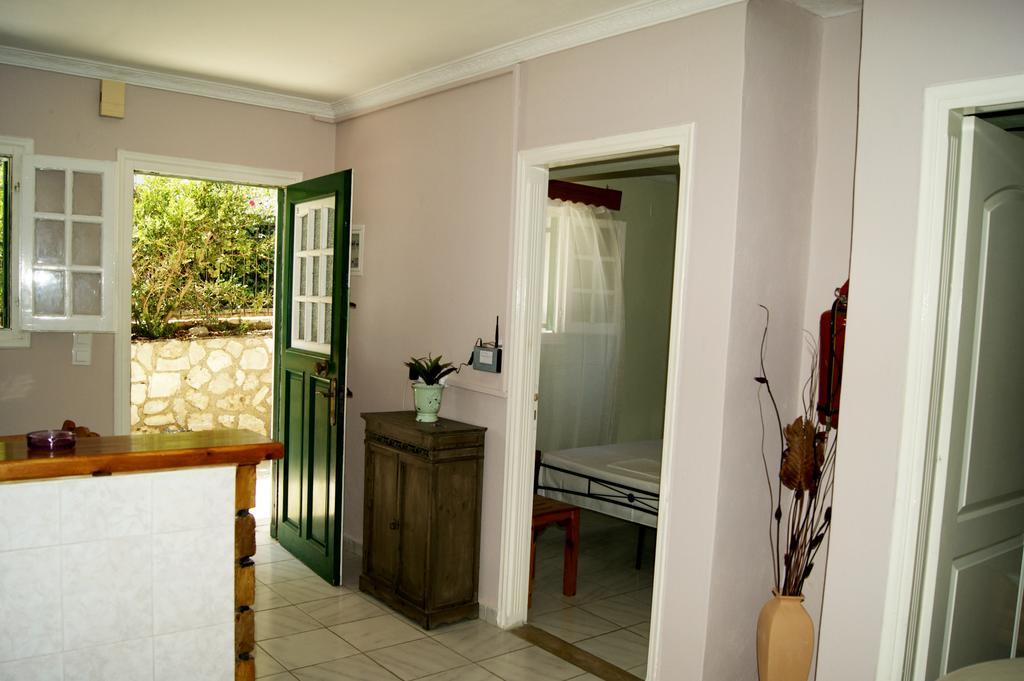Apartament Garneli